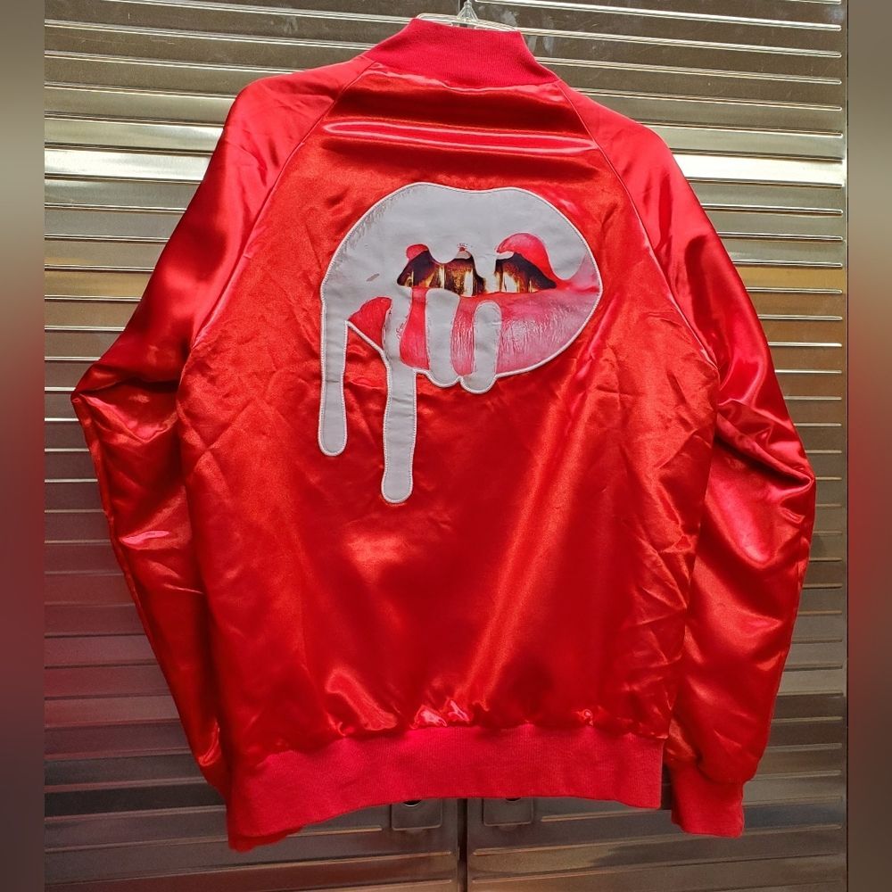 KYLIE Jenner Cosmetics Red Satin Bomber "Lips" Logo Jacket Size L
